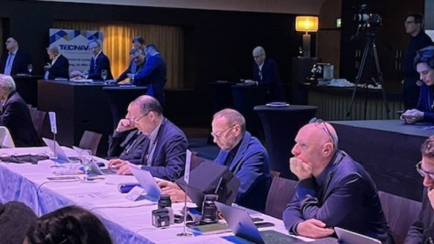 SRG-Initiative mobilisiert auch Keystone-SDA: Super-Chefredaktor Federico Bragagnini (Mitte), Deutschschweiz-Chef Sandro Mühlebach (l.) und Christoph Gaberthüel (AWP). Marcus Hebein (r. aussen), ex SDA und heute Chefredaktor «Schweizer Journalist» (© KR)