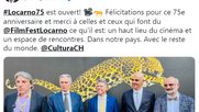 Die Frauen brauchen immer etwas länger. Deshalb sind sie hier beim Fototermin wohl noch nicht dabei. Alain Berset in seiner Grussbotschaft aus Locarno, bevor seine hochrangige Begleitung bald über Diversität diskutieren wird...       (Bild: Twitter)