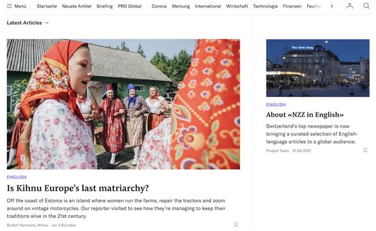 Menü in Deutsch, Artikel in Englisch: Die NZZ prüft das «Potenzial eines englischsprachigen Angebots»... (Bild: Screenshot NZZ)