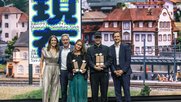Moderatorin Bigna Silberschmidt, Christian Brändle, Direktor des Museums für Gestaltung und Marketingleiterin Clelia Kanai Baldini, sowie Creative Director Chi-Long Trieu vom Office for Typography mit APG-CEO Markus Ehrle (Bild: AWS, Patrick Straub/zVg)
