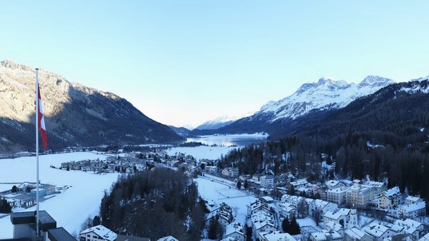 DiegesamteRedaktiondesKleinReportswunschtallenLeserinnenundLeserneinengutenStartins2026