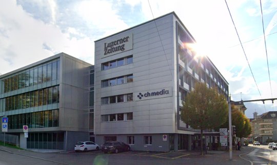 An der Maihofstrasse 76 sind unter anderem die Redaktionen von «Luzerner Zeitung», Radio Pilatus und Tele 1 untergebracht... (Bild: Screenshot Google Maps)