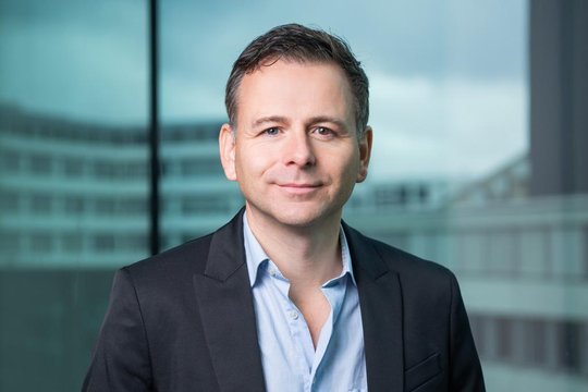 Mario Gutknecht ist in der Region aufgewachsen und hat auch schon für das «Regionaljournal Aargau Solothurn» gearbeitet...           (Bild: SRF) 
