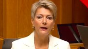 Justizministerin Karin Keller-Sutter fürchtet sich vor «erheblicher Zusatzbelastung». (Bild Screenshot parlament.ch)