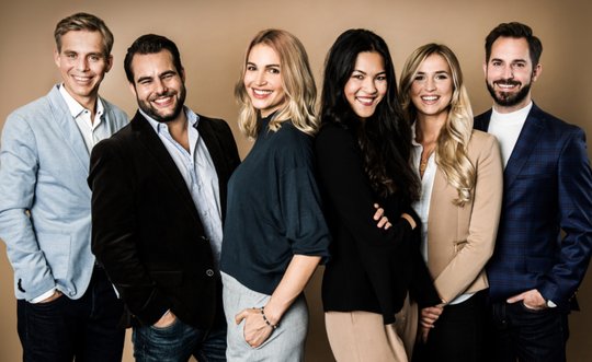 Reto Scherrer, Nico Nabholz, Sylwina Spiess, Simone Stern, Lena Wilczek und Damian Betschart sind die Gesichter des digitalen Senders