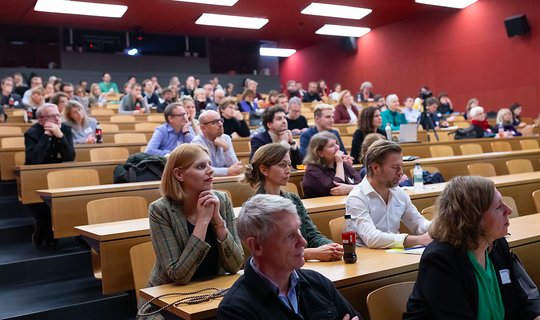 150 Medienschaffende waren am Donnerstag nach Winterthur zum Branchetreffen gepilgert... (Bild © Raphael Hünerfauth)