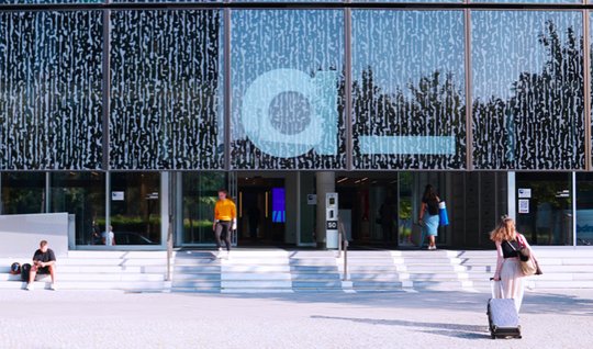 Die Investoren KKR und CPP geben ihre Anteile am Medienhaus ab und konzentrieren sich auf das Classifieds-Geschäft... (Bild: © Axel Springer)