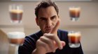Blick durch den Touchscreen: Im Werbespot entdeckt das Tennis-Ass die «inneren Werte» der Kaffeemaschinen... (Bild: zVg)