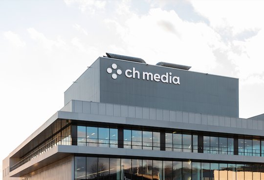 CH Media hat im zweiten Corona-Jahr 4,5 Millionen Schweizer Franken für Mediennothilfe Radio/TV bekommen. (Bild © CH Media)