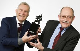 Roland Bieri gibt an Peter Eberhard weiter